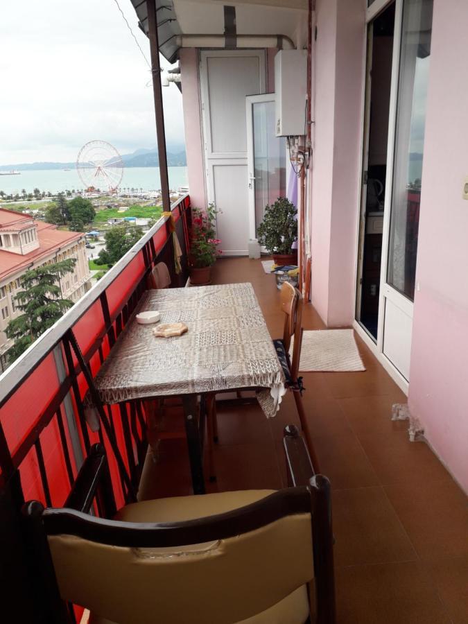 Apartment Boulevardside บาทูมิ ภายนอก รูปภาพ
