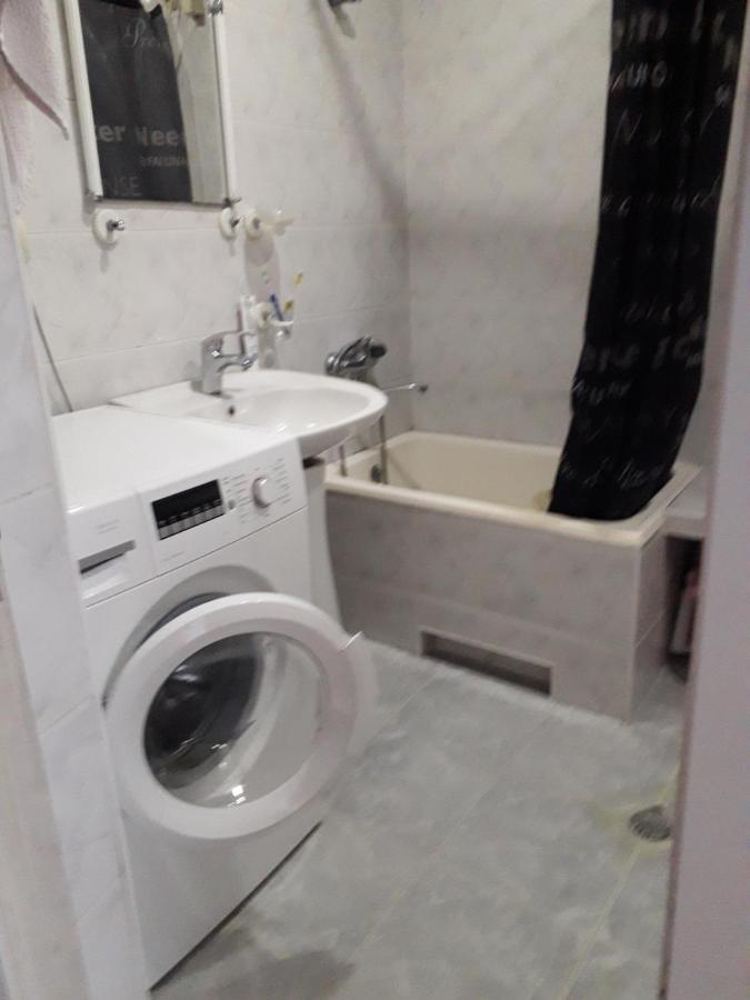Apartment Boulevardside บาทูมิ ภายนอก รูปภาพ